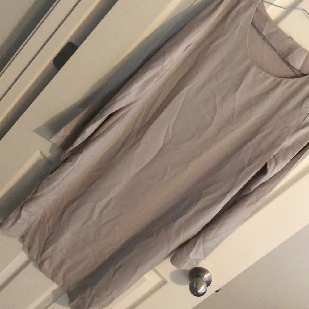 Long sleeve, light grey dress